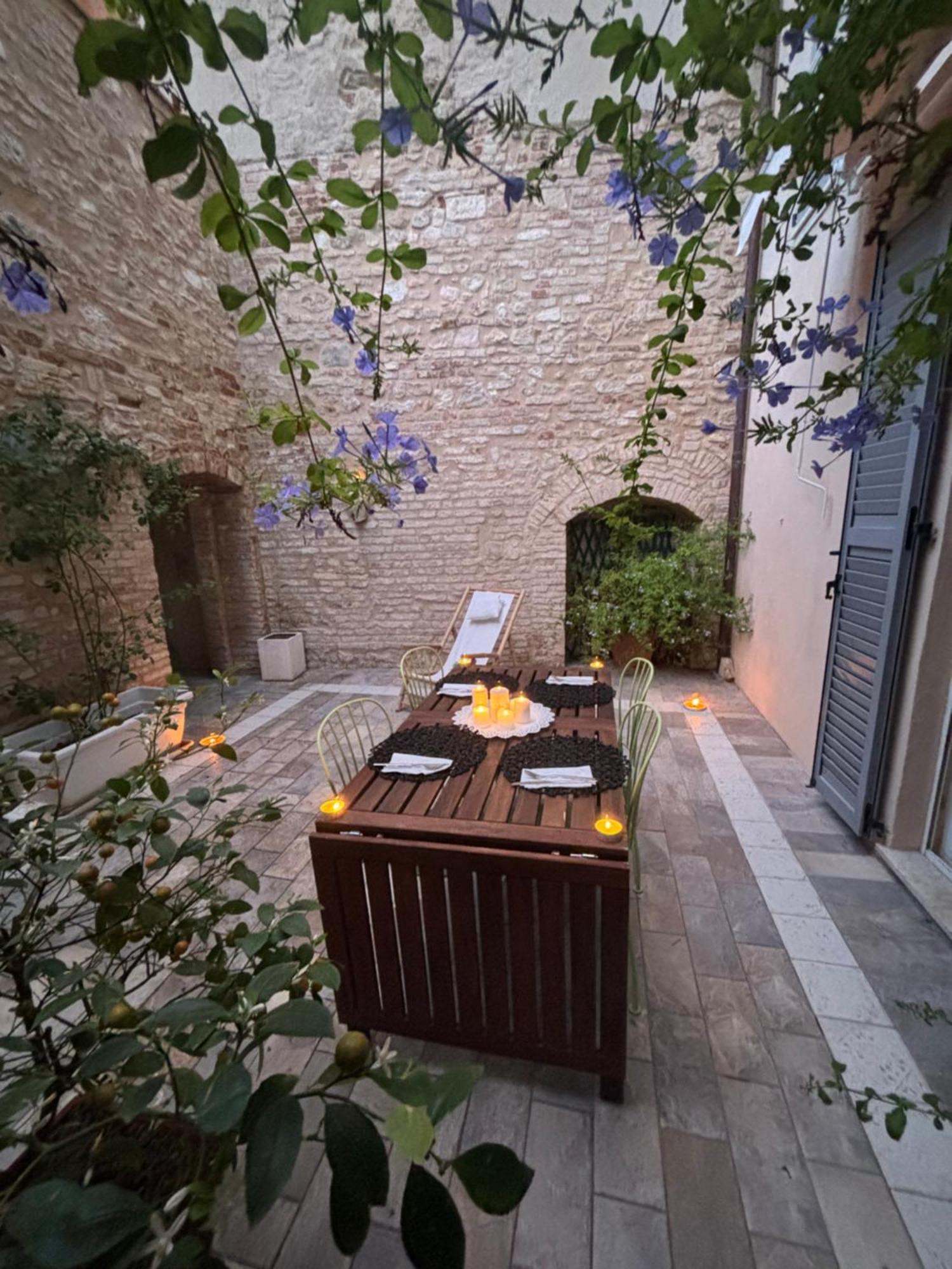 Domus Mirabilis Homestay Ancona Buitenkant foto